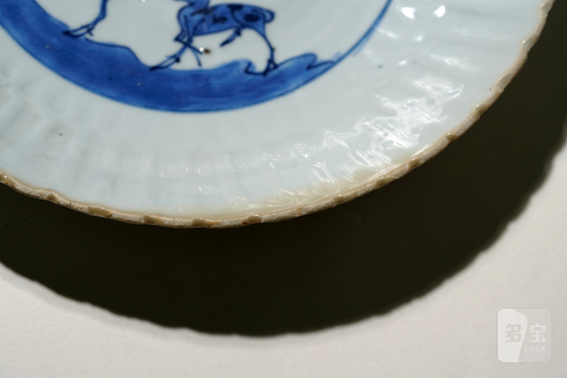 明万历 青花松鹿菊瓣盘 - 图6